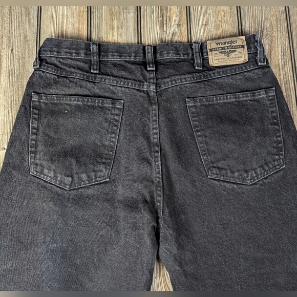 Wrangler regular fit black denim 36X32 - Picture 6 of 7